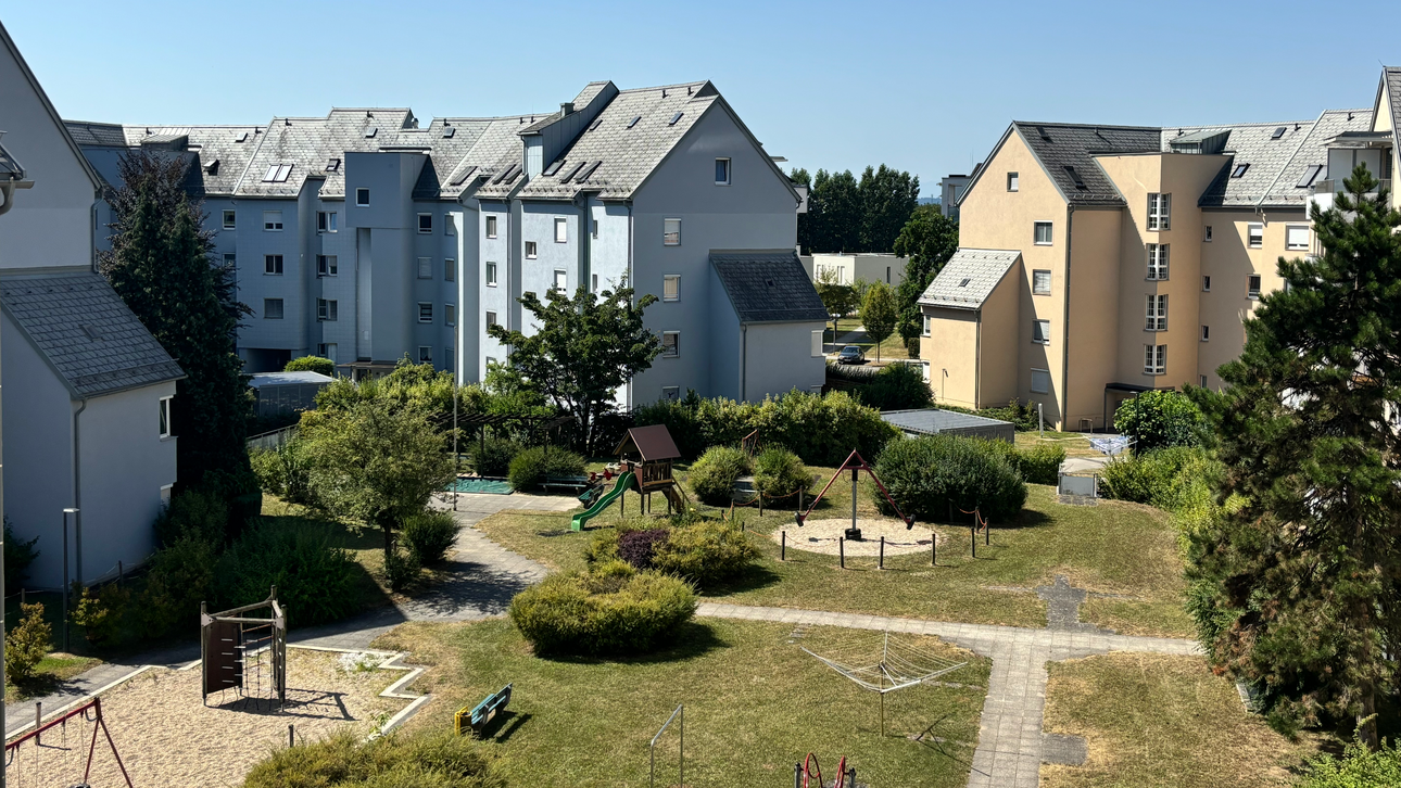 Innenhof mit Spielplatz
